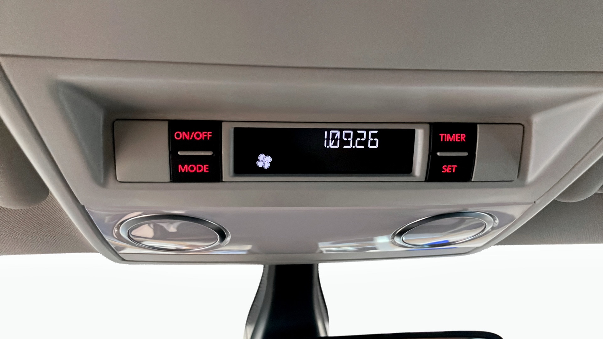 Volkswagen Multivan RBX626