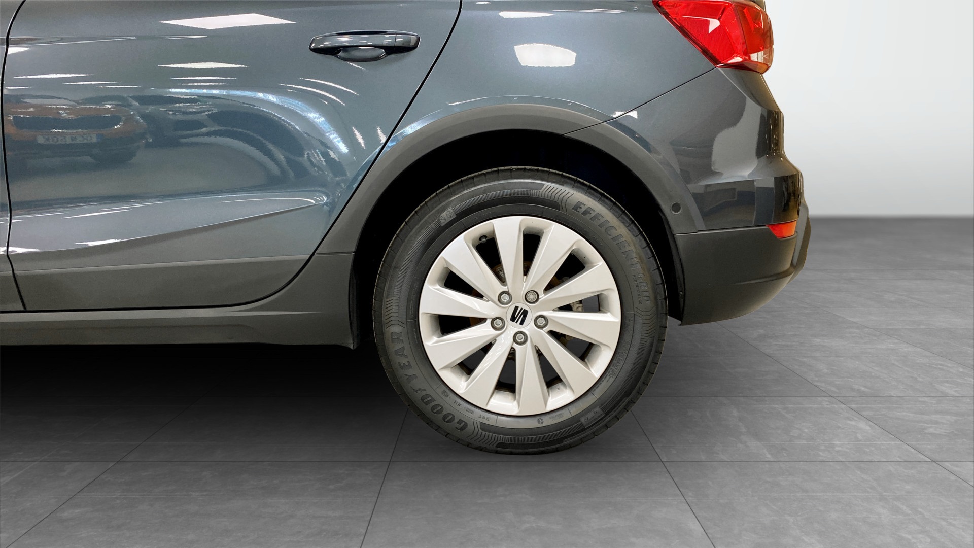 SEAT Arona RBY01E
