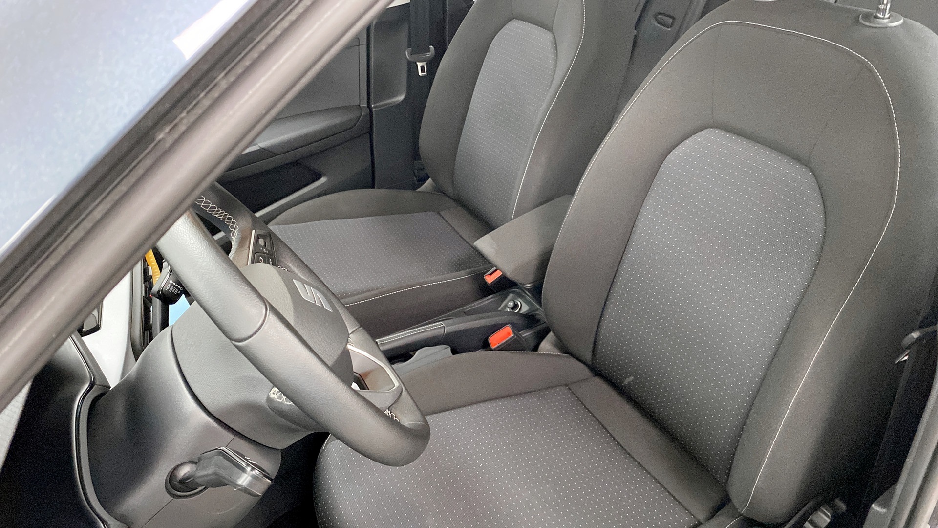 SEAT Arona RBY01E