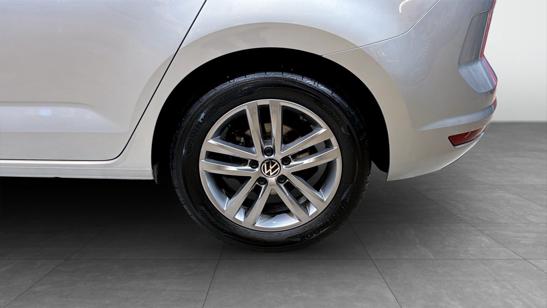 Volkswagen Touran RBY28B