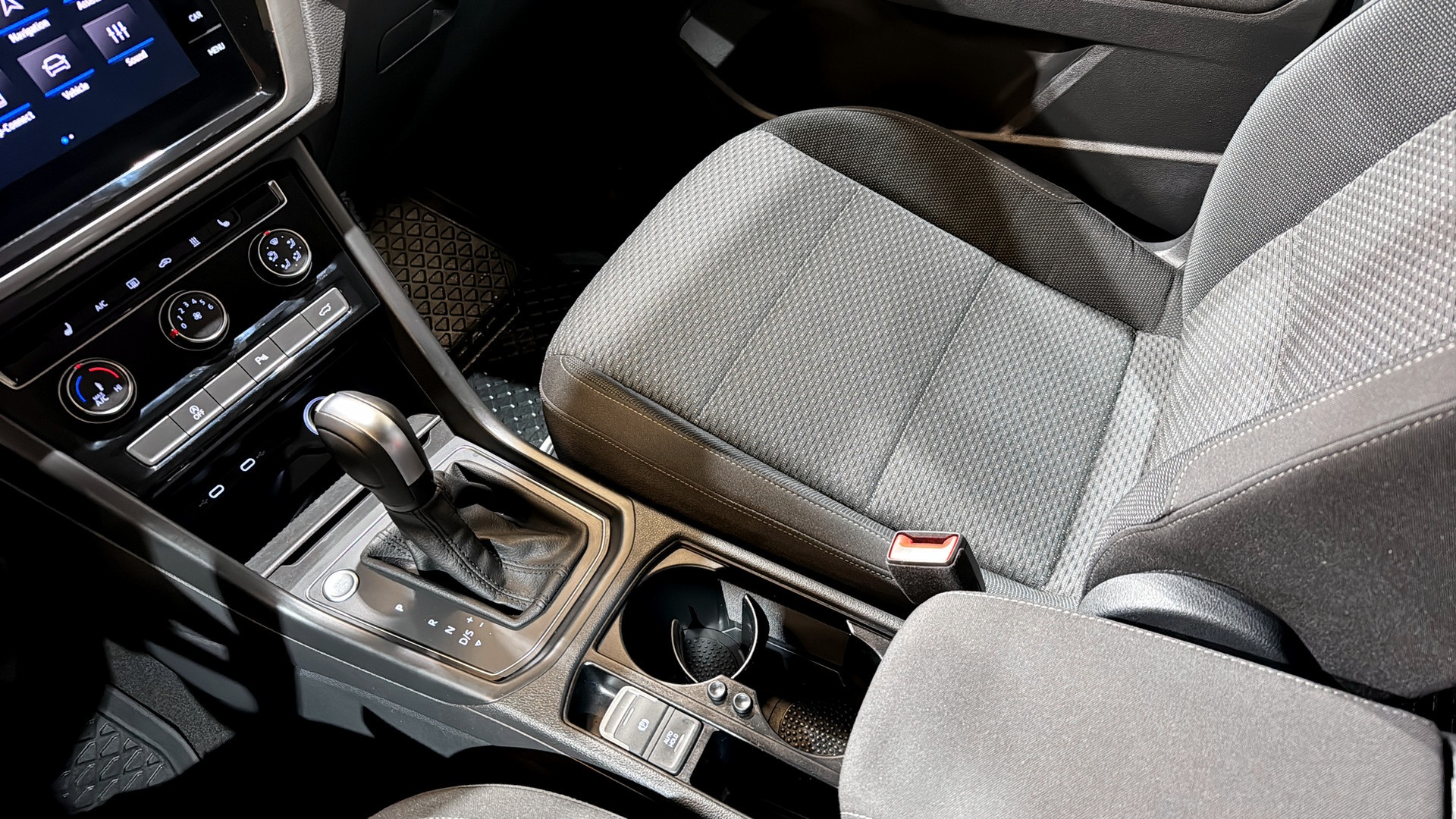 Volkswagen Touran RBY28B
