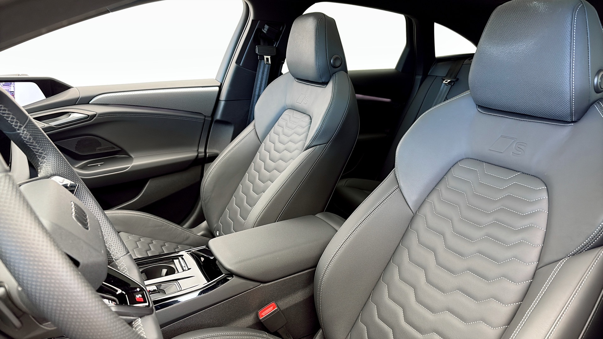 Audi A6 Sportback e-tron RBY74K