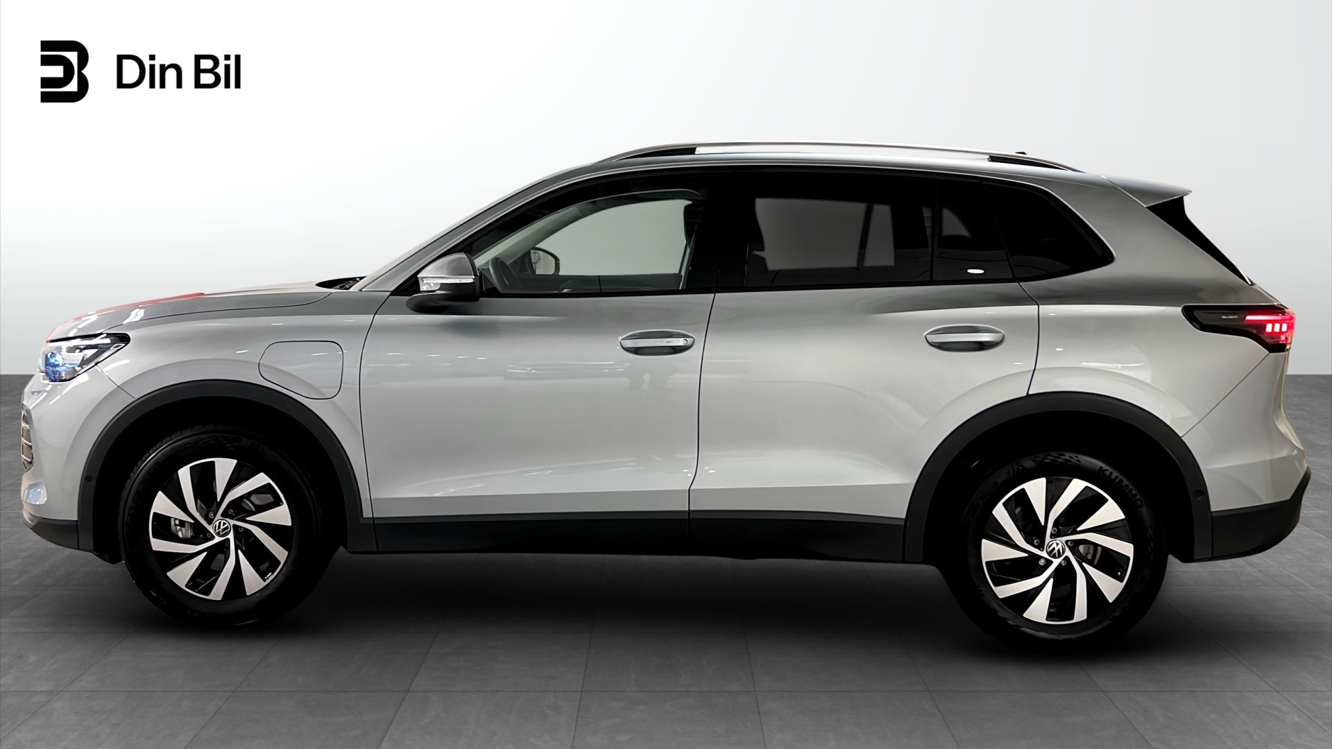 Volkswagen Tiguan RBZ38F