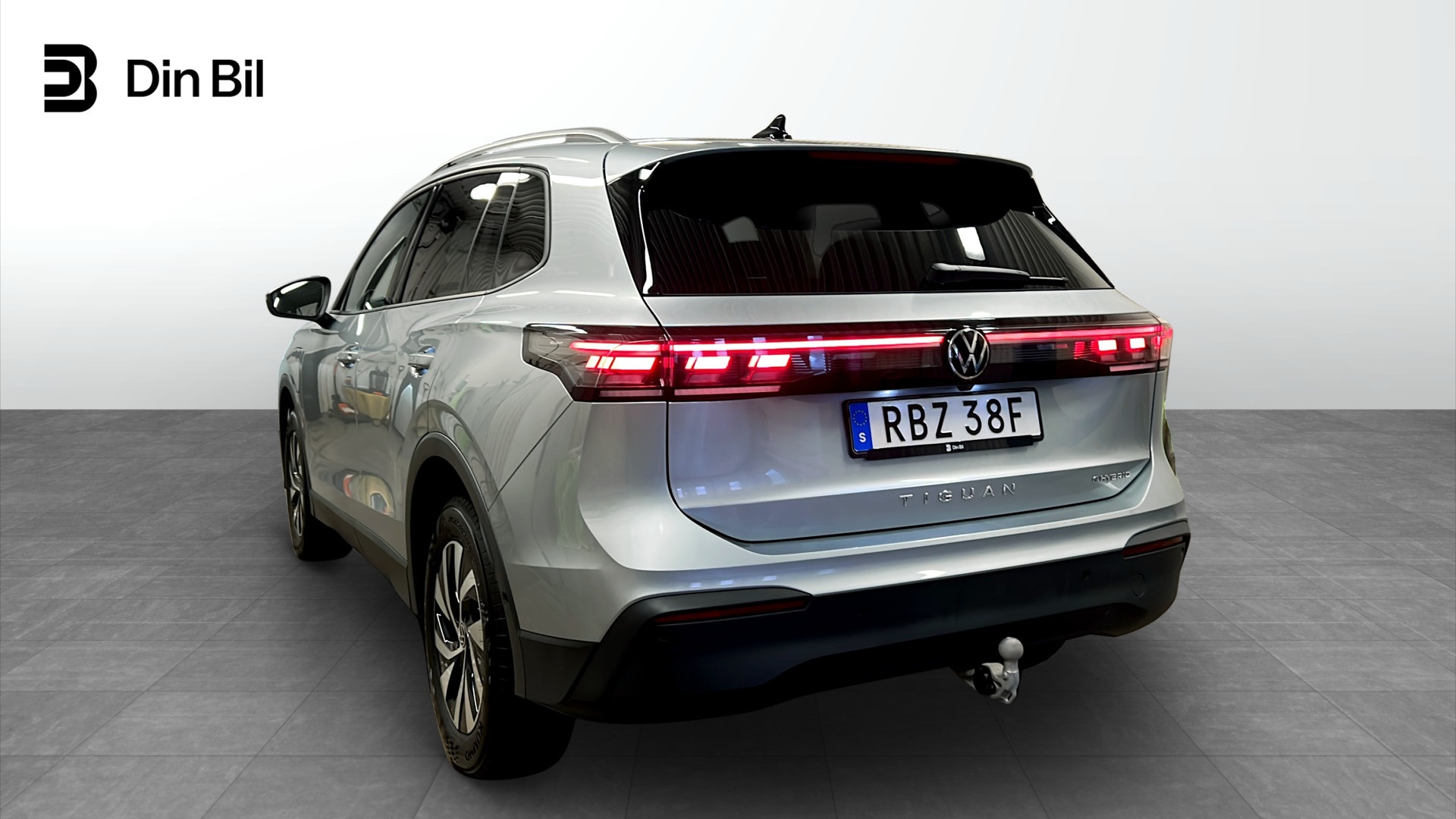 Volkswagen Tiguan RBZ38F