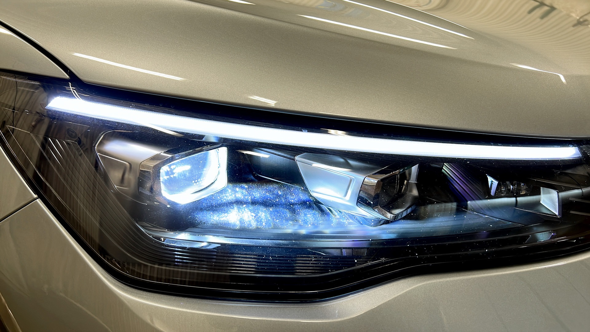 Volkswagen Tiguan RBZ38F
