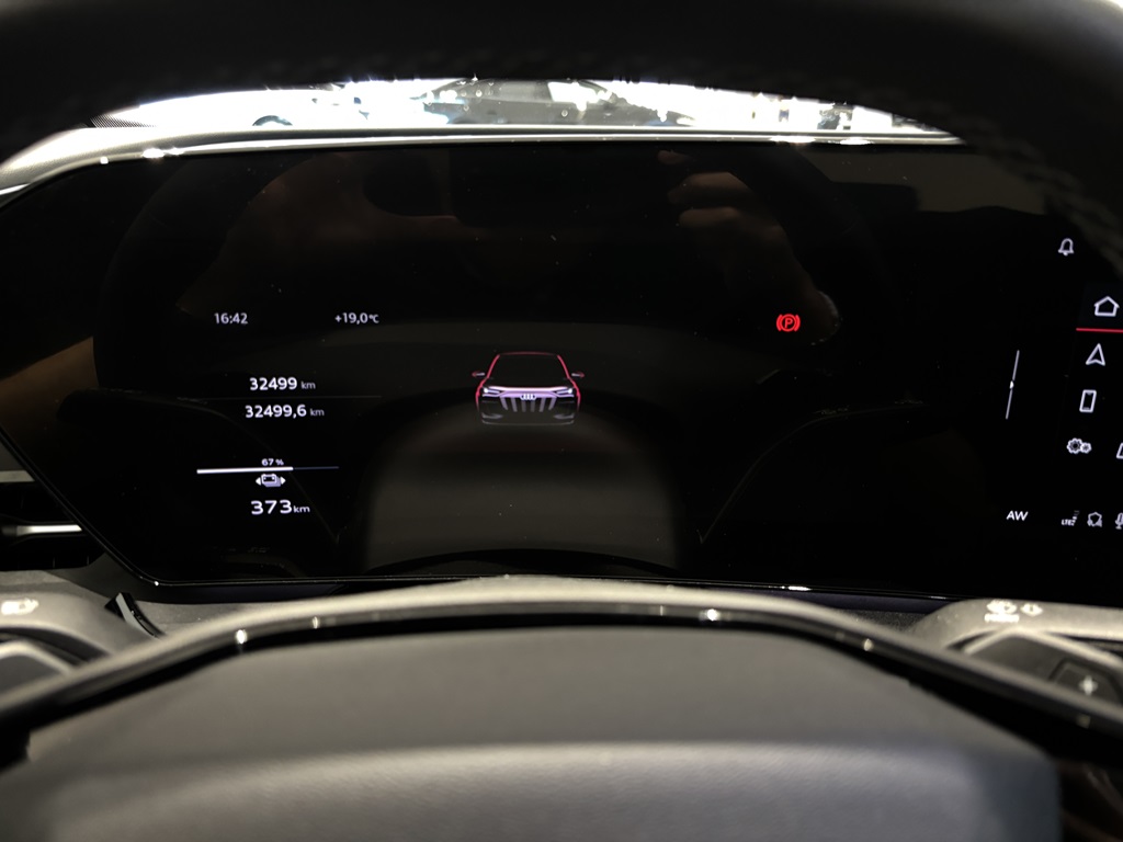 Audi SQ6 e-tron RBZ69S