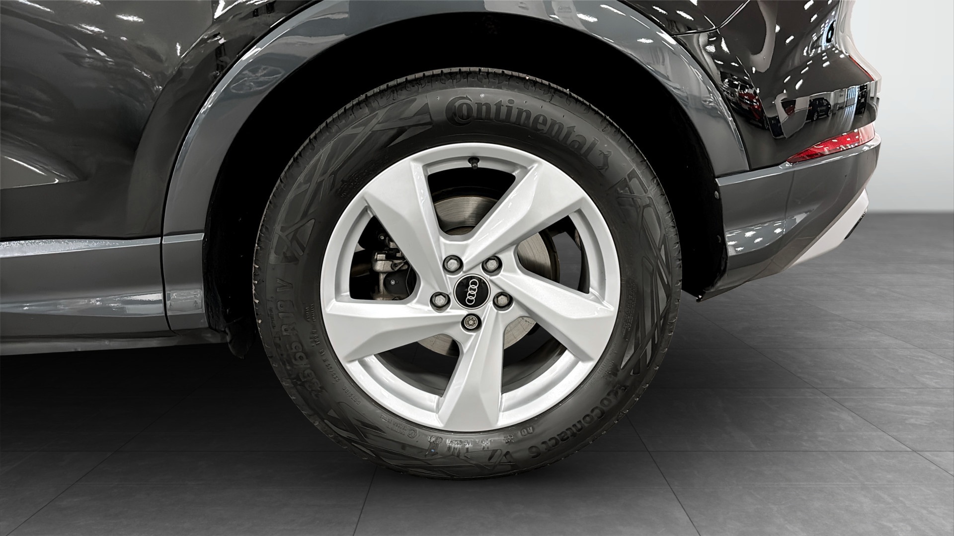 Audi Q3 RCA62N