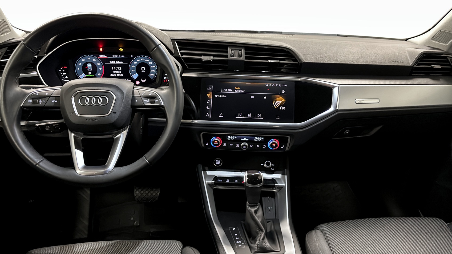 Audi Q3 RCA62N