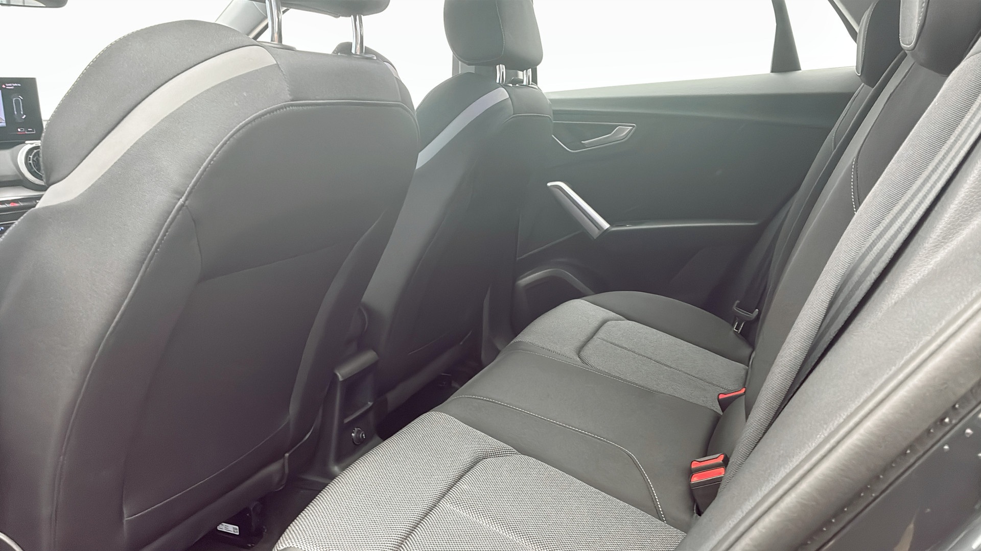 Audi Q2 RCA62W