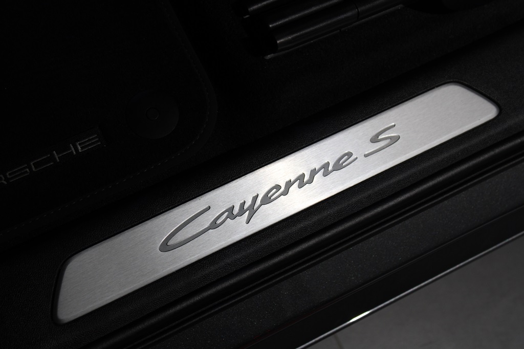 Porsche Cayenne RCB53Y