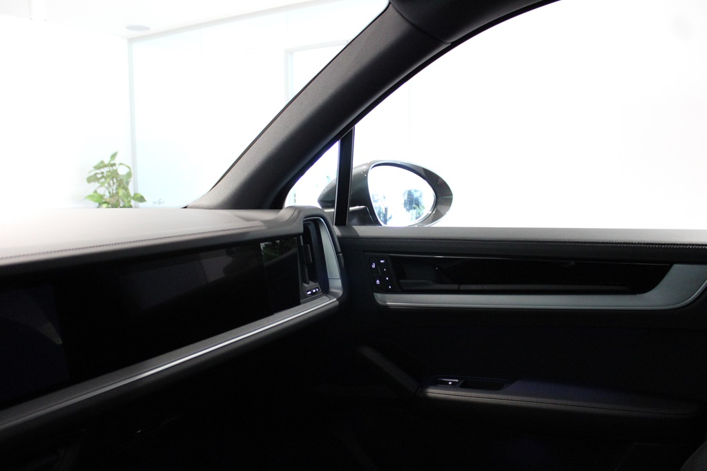 Porsche Cayenne RCB53Y