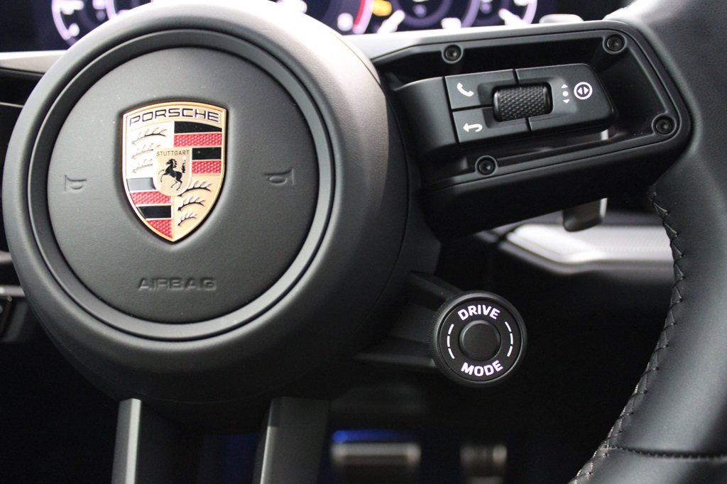 Porsche Cayenne RCB53Y