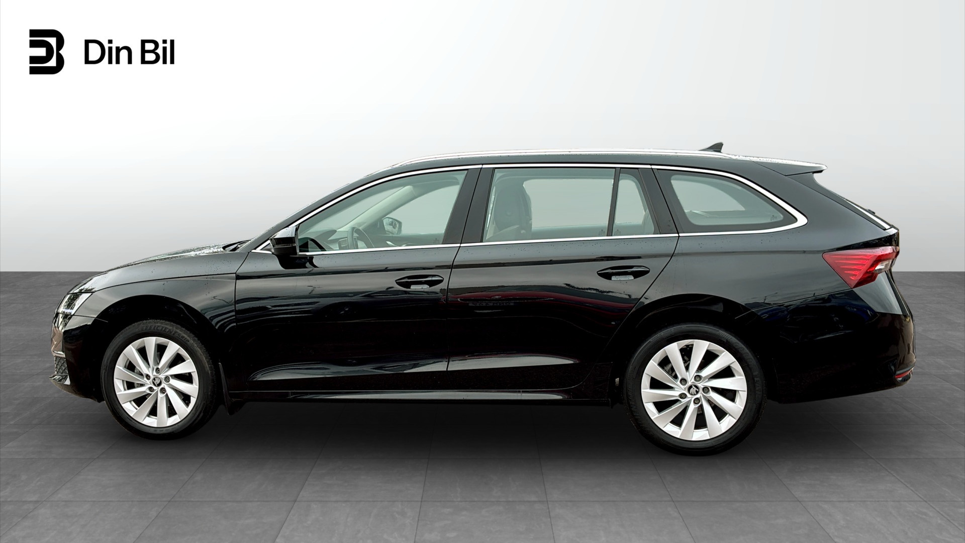 Skoda Octavia Combi RCB72U