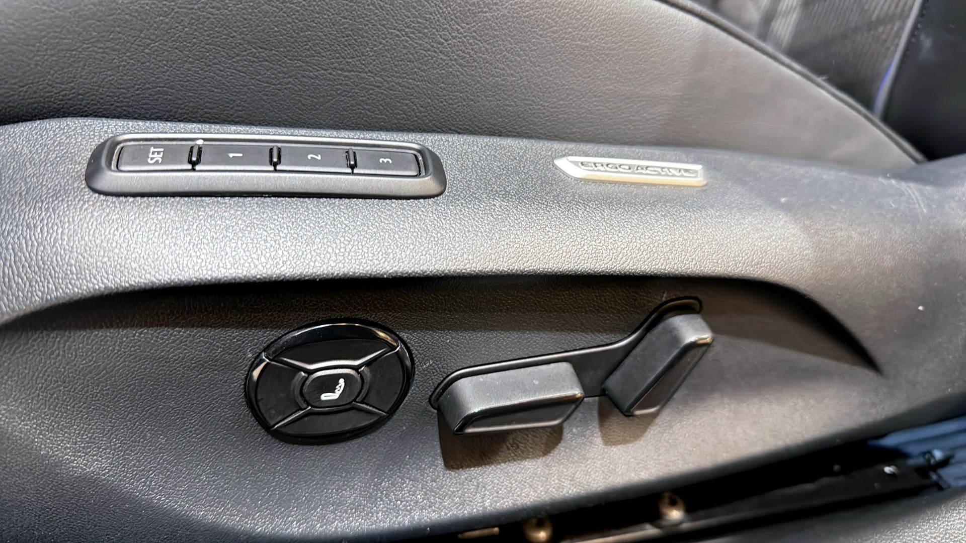 Volkswagen Passat RCC02N