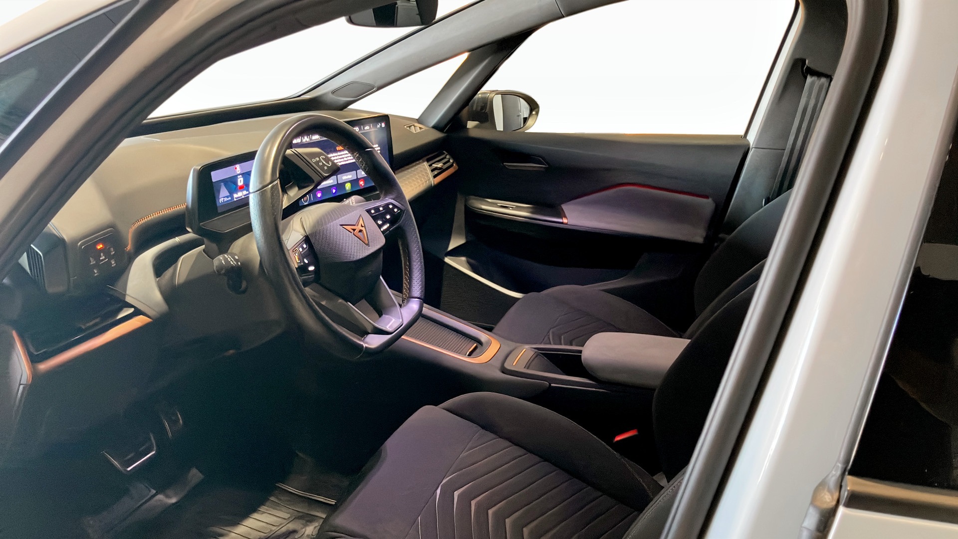 CUPRA Born RCD37M