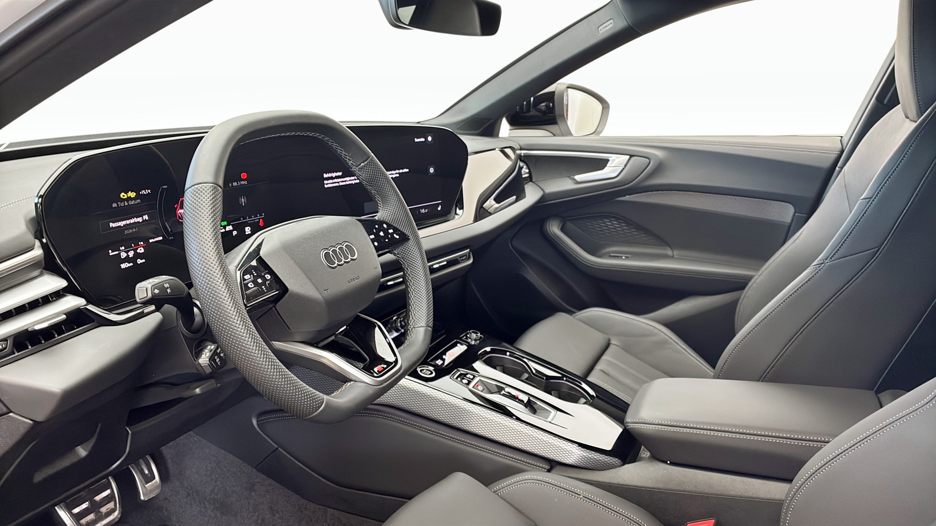 Audi A5 Avant RCD48M