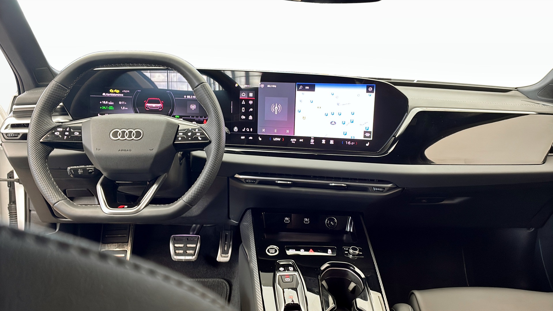 Audi A5 Avant RCD48M