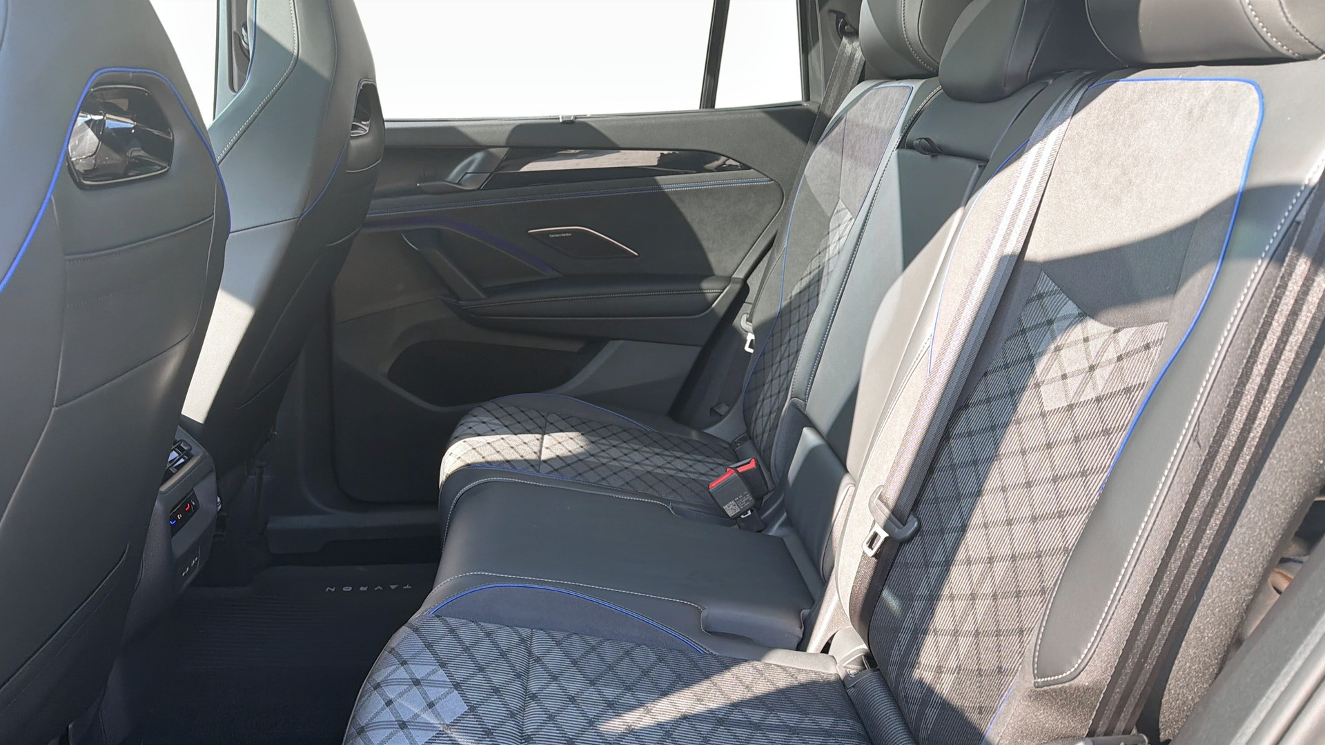 Volkswagen Tayron RCF61E