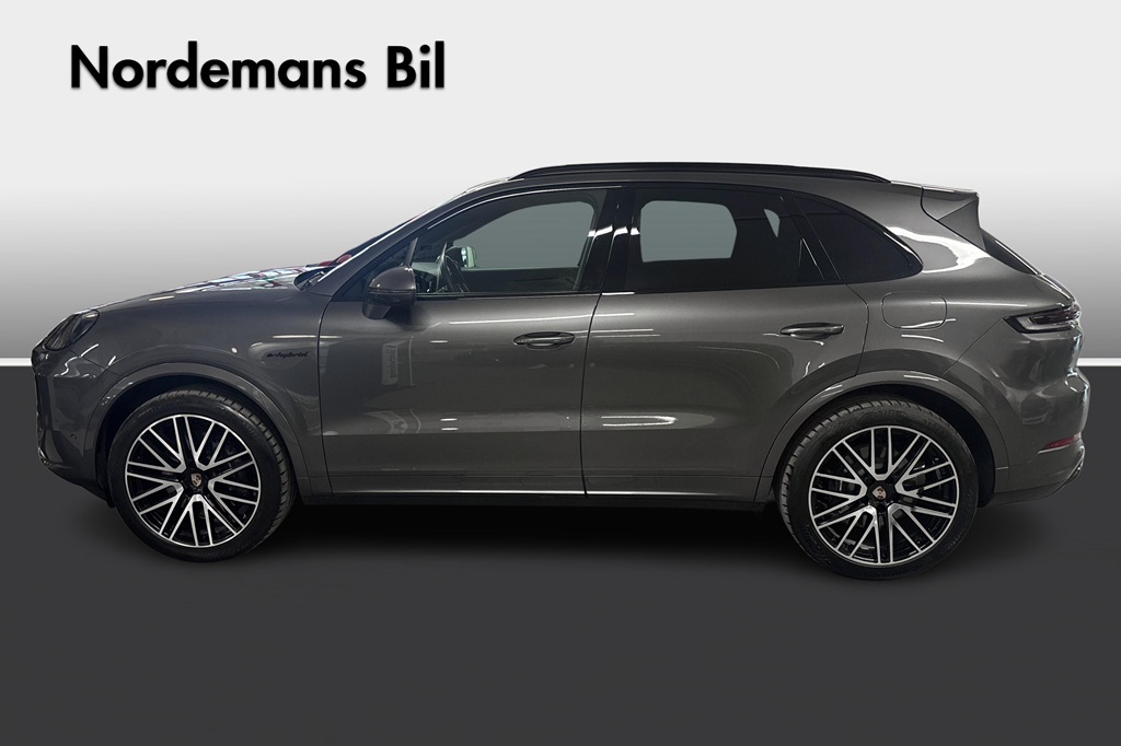 Porsche Cayenne RCF61M