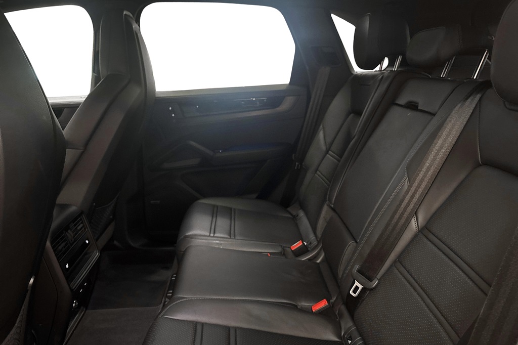 Porsche Cayenne RCF61M