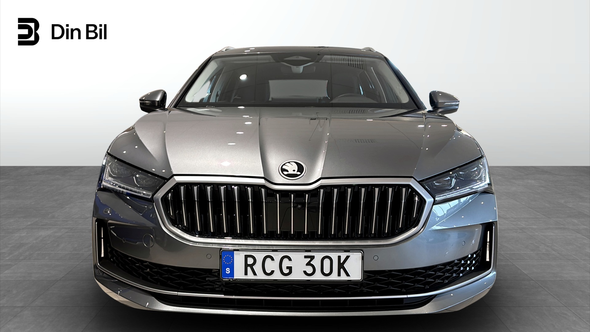 Skoda Superb Combi RCG30K