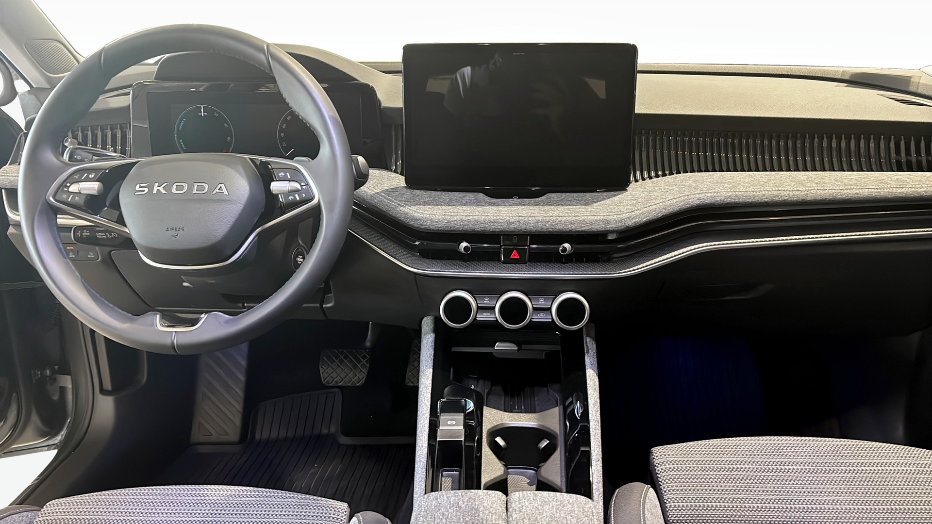 Skoda Superb Combi RCG30K