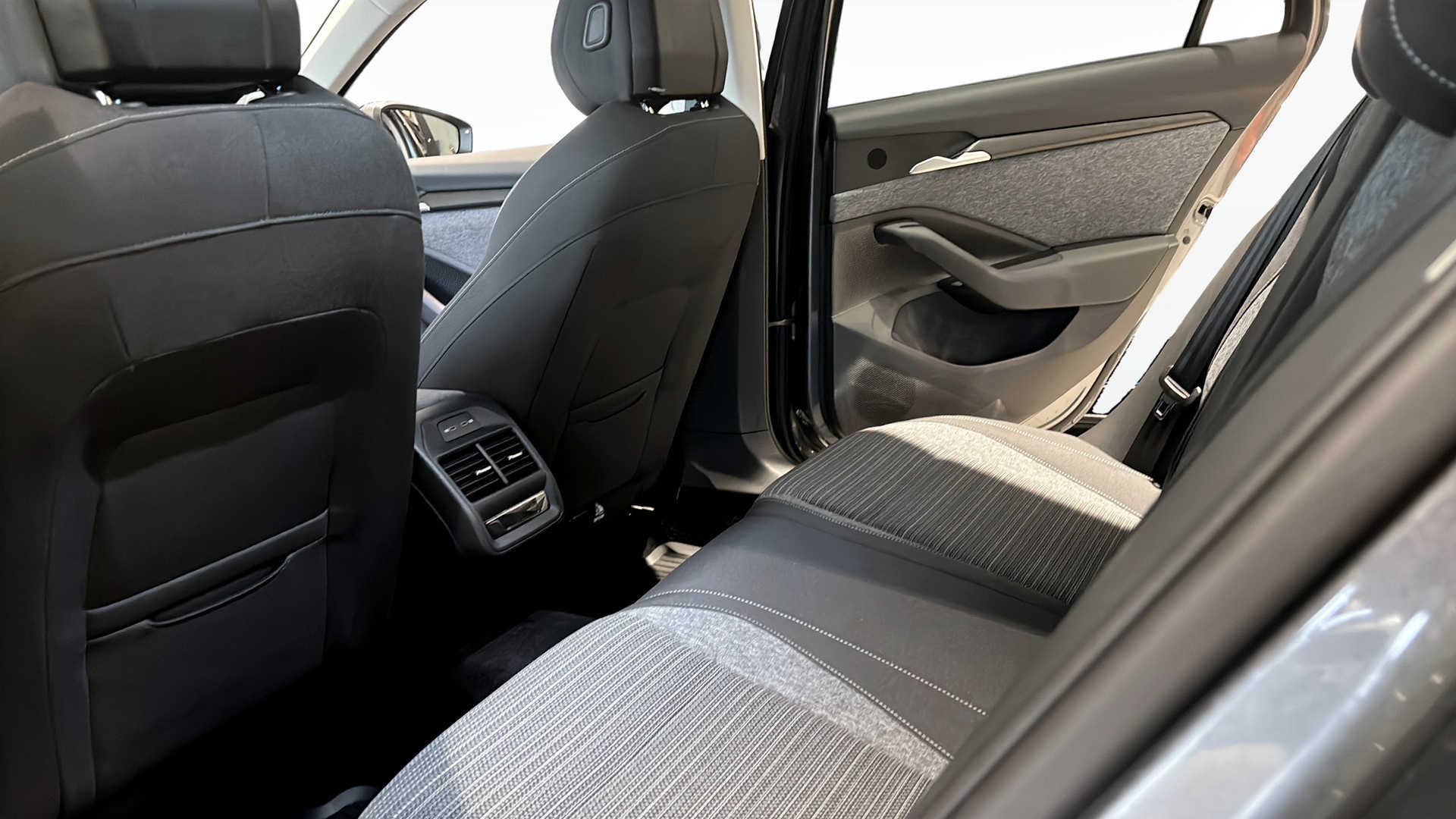 Skoda Superb Combi RCG30K