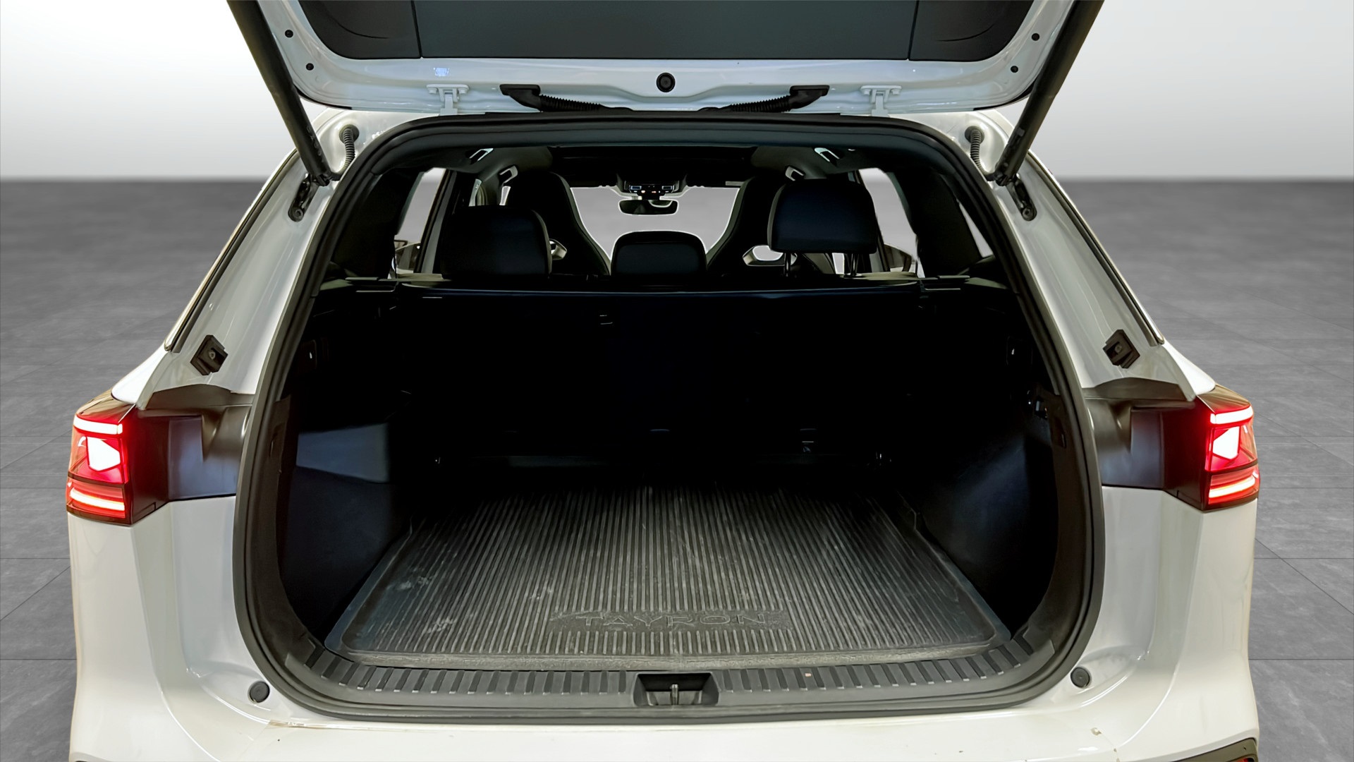 Volkswagen Tayron RCH19A