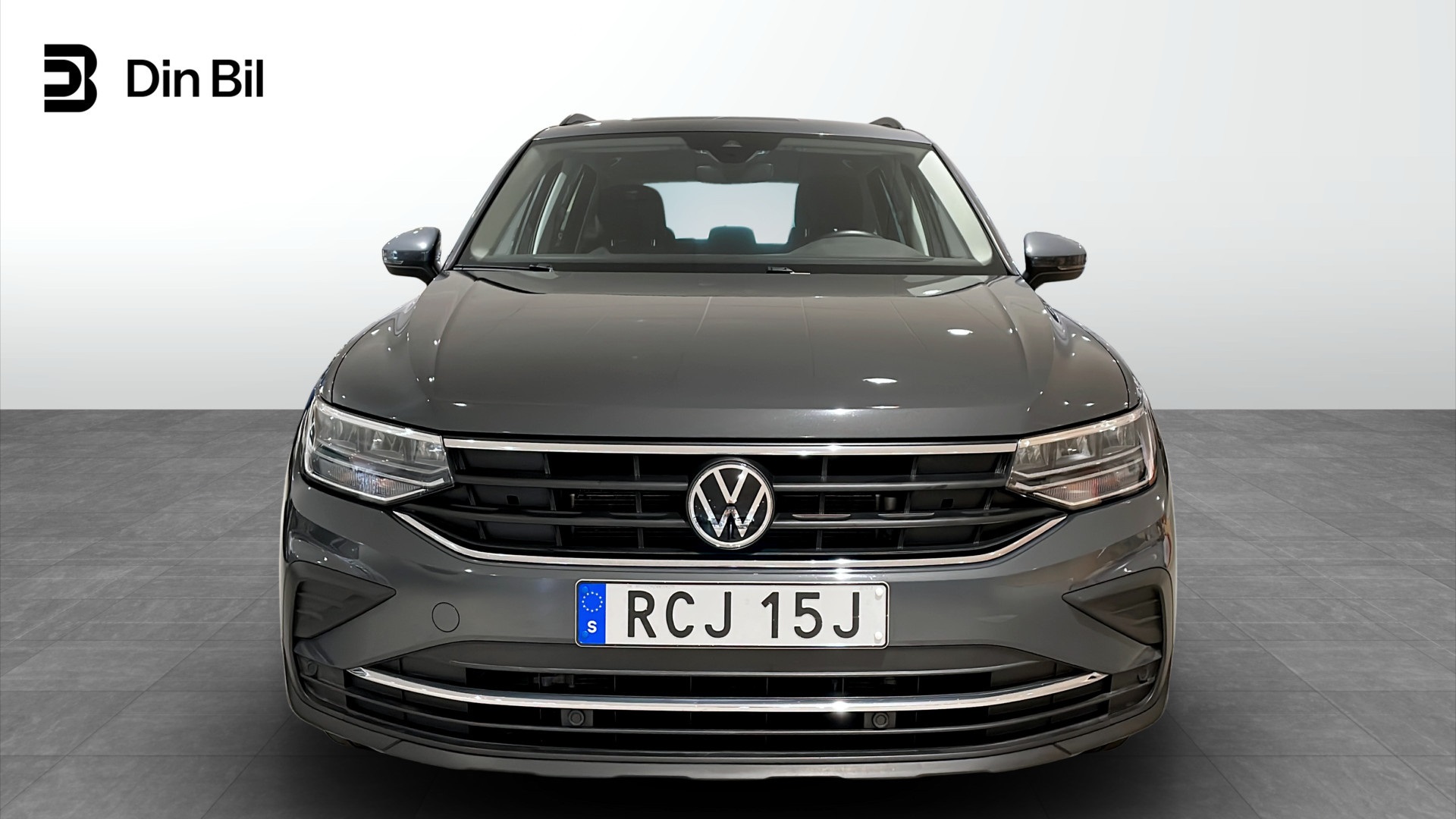 Volkswagen Tiguan RCJ15J