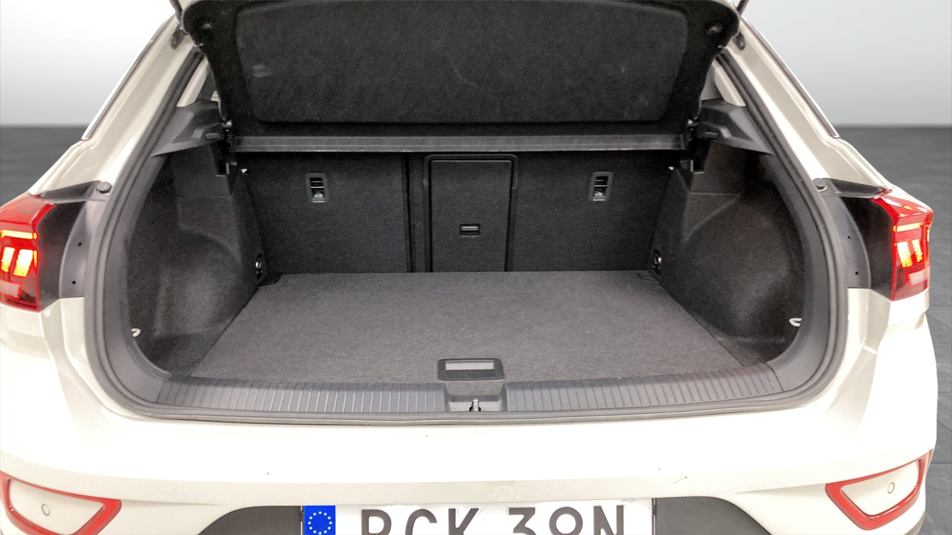 Volkswagen T-Roc RCK39N