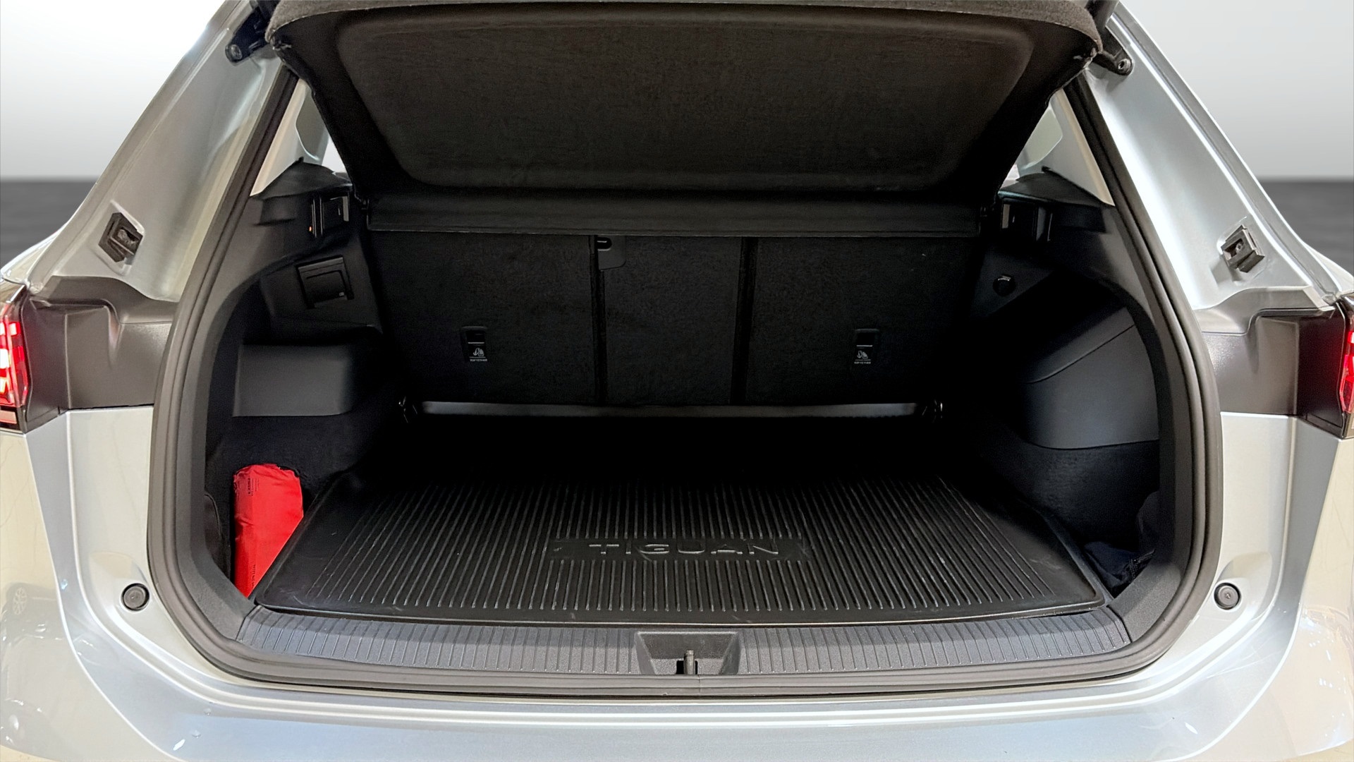 Volkswagen Tiguan RCL90U