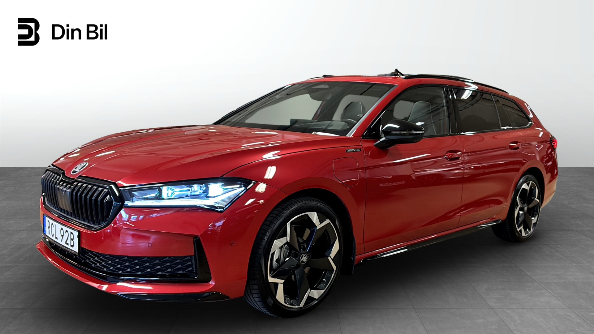 Skoda Superb RCL92B