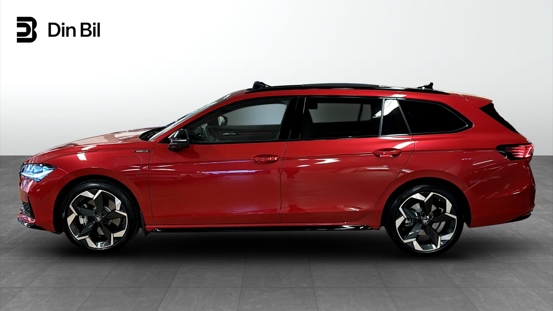 Skoda Superb RCL92B