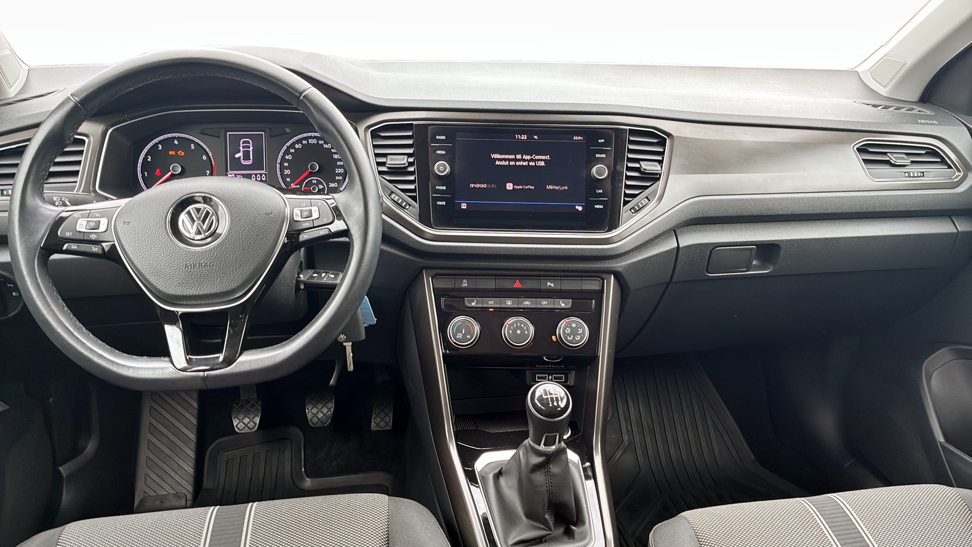 Volkswagen T-Roc RCM85M