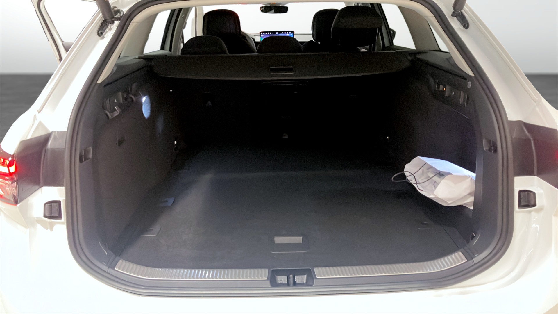 Skoda Superb Combi RCN59F