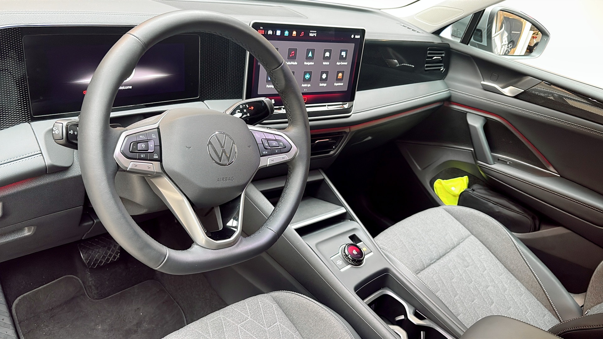 Volkswagen Tiguan RCN87B