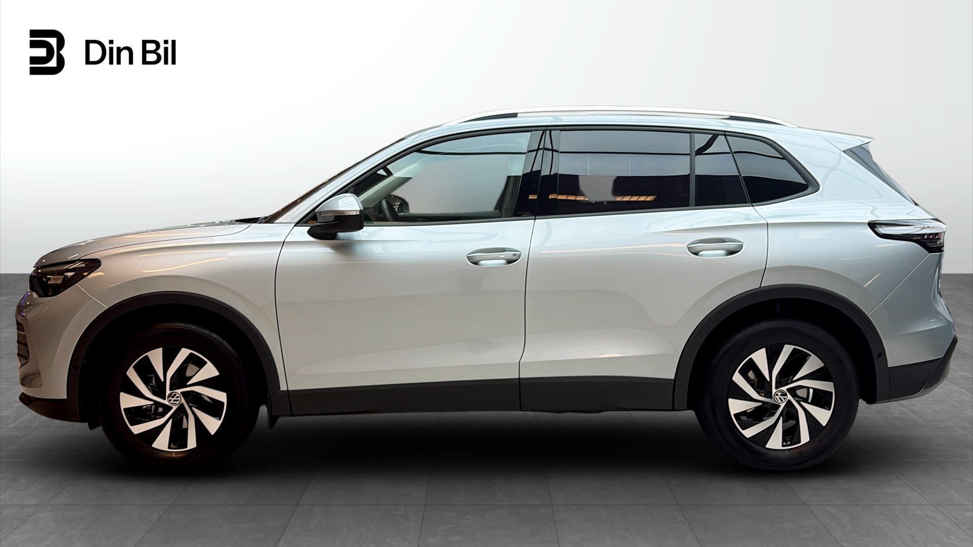 Volkswagen Tiguan RCN87M