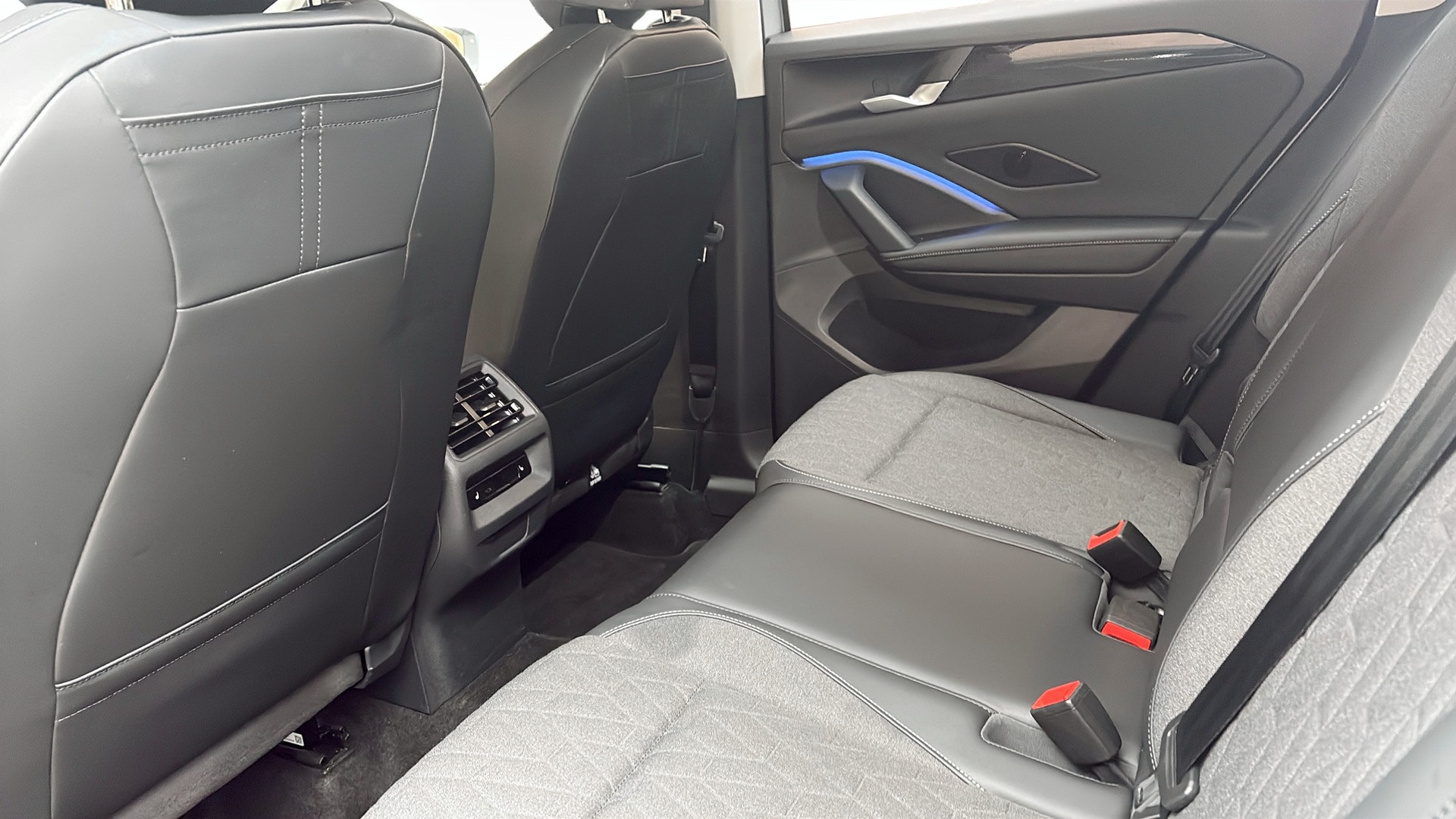 Volkswagen Tiguan RCN87M