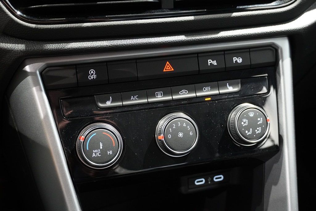 Volkswagen T-Roc RCR02B