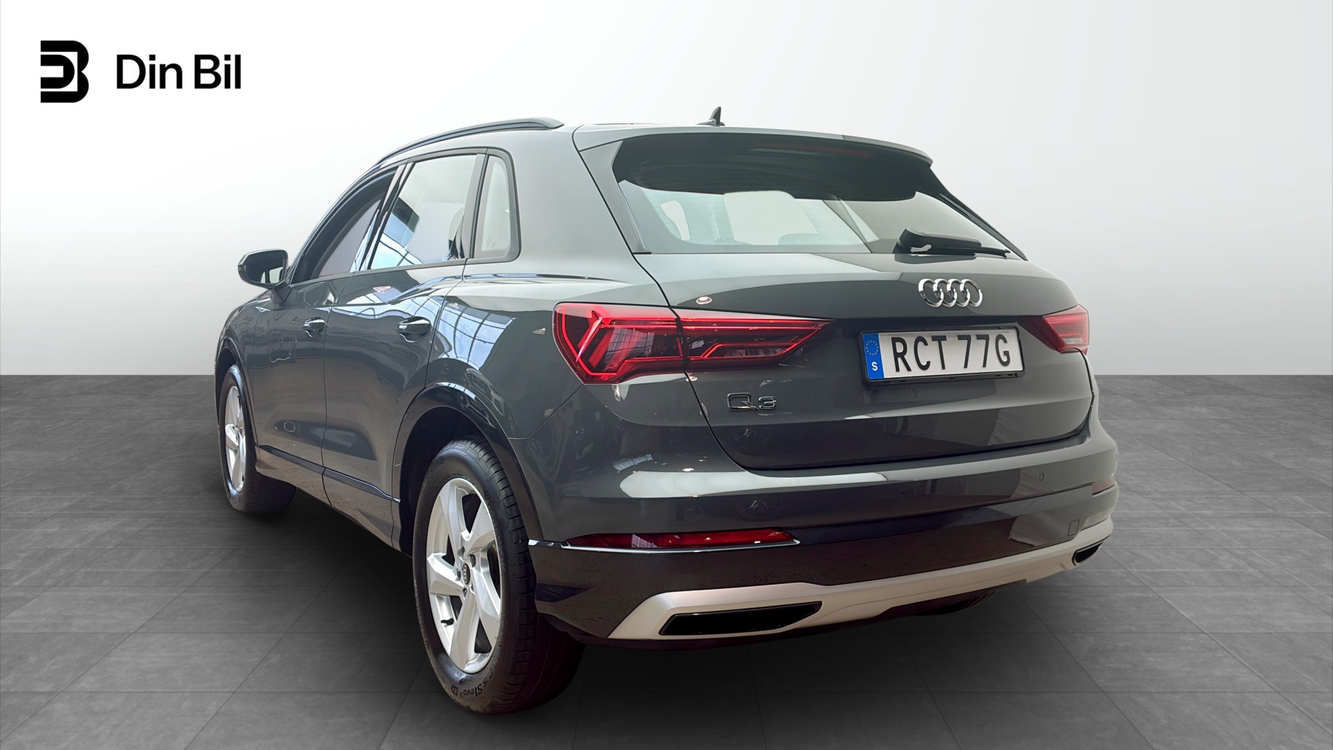 Audi Q3 RCT77G