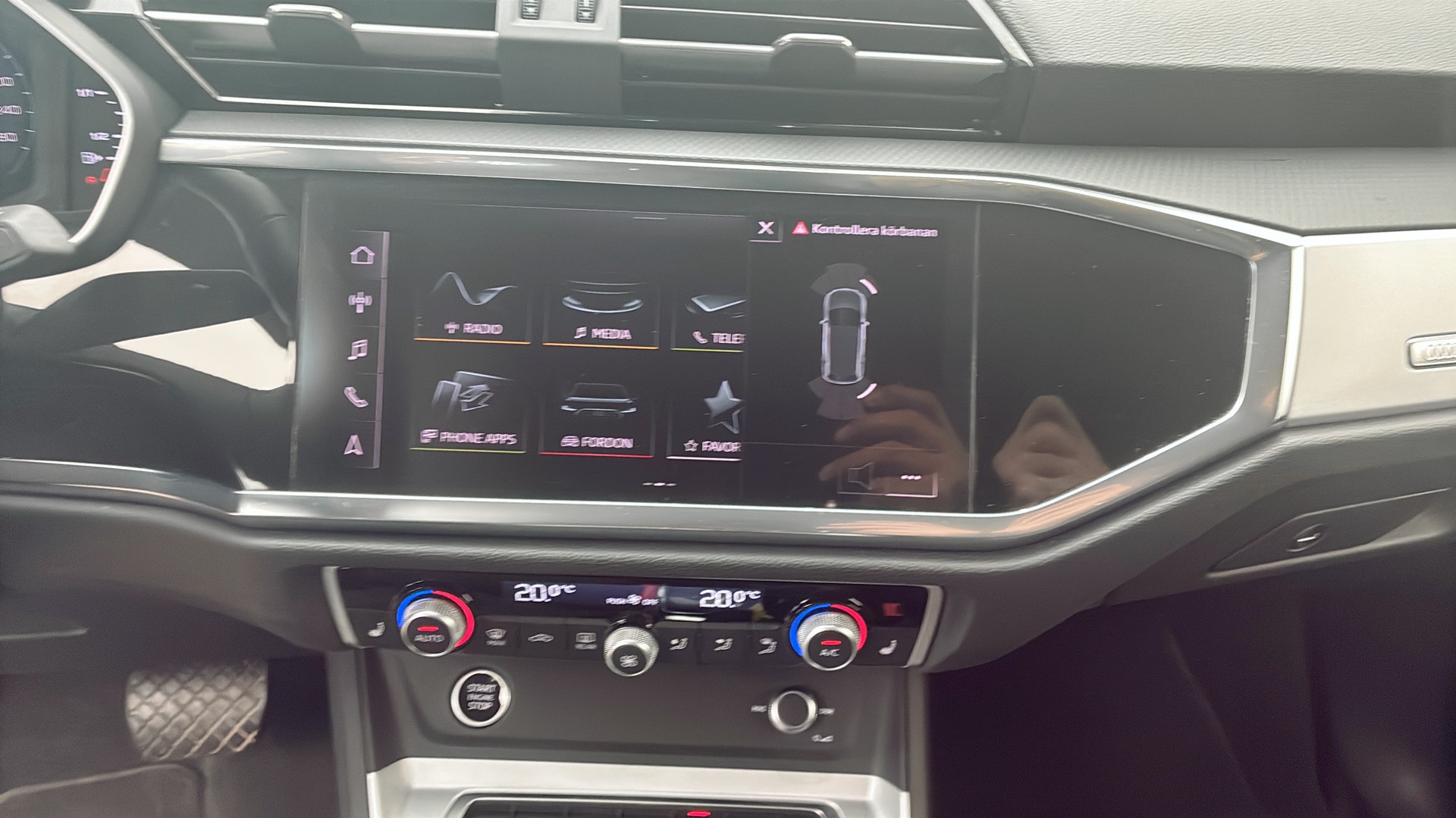 Audi Q3 RCT77G