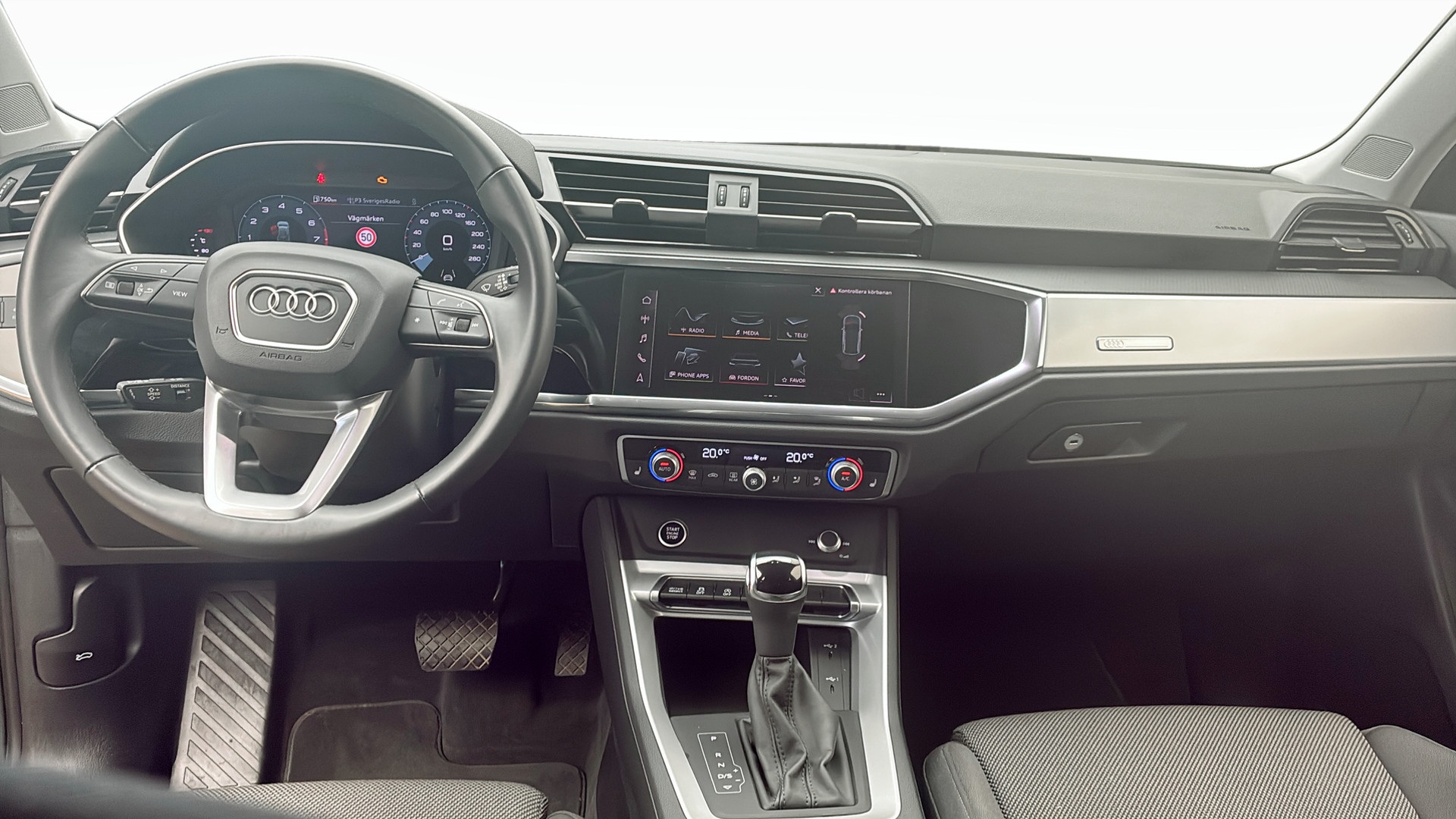 Audi Q3 RCT77G