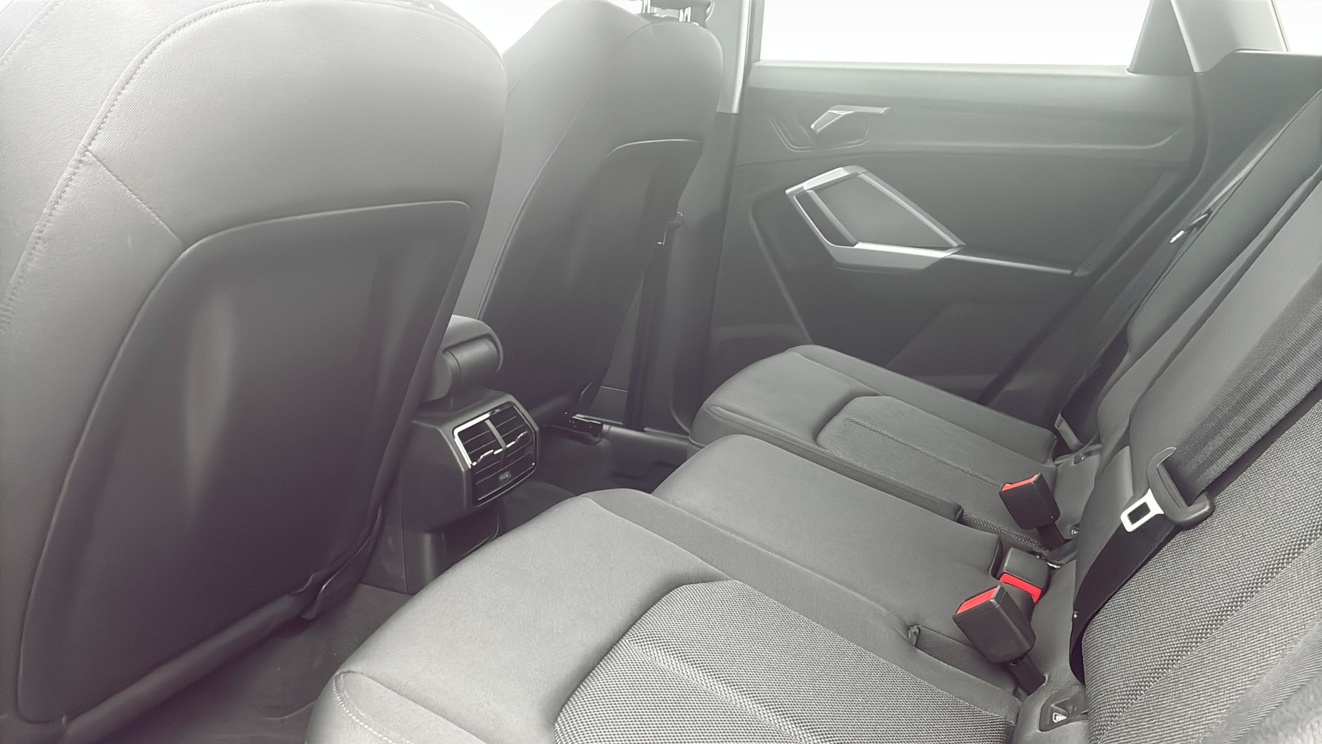 Audi Q3 RCT77G