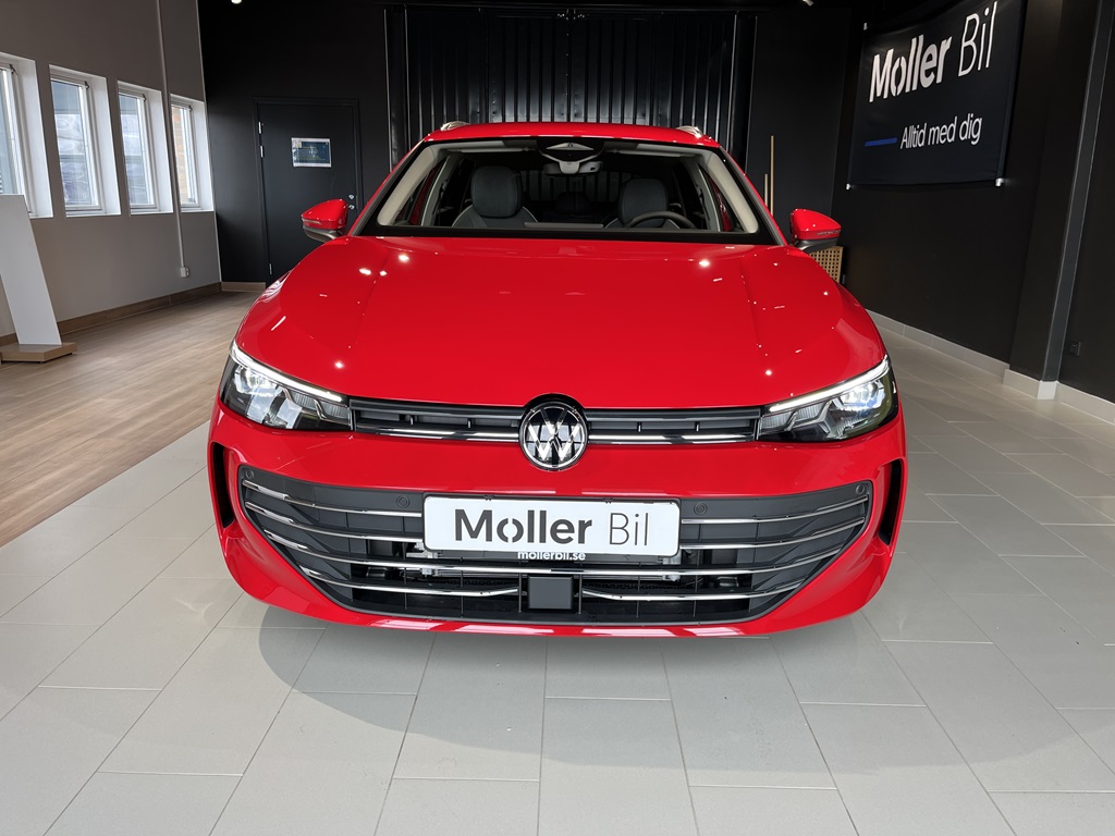Volkswagen Passat RCU24J