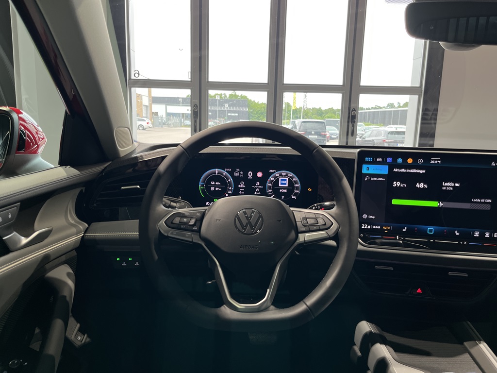Volkswagen Passat RCU24J