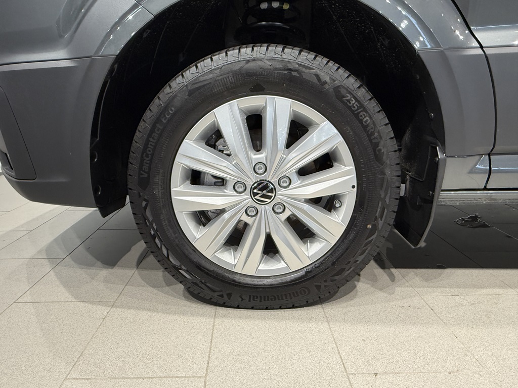 Volkswagen Crafter Skåp kort hjulbas RCU25J