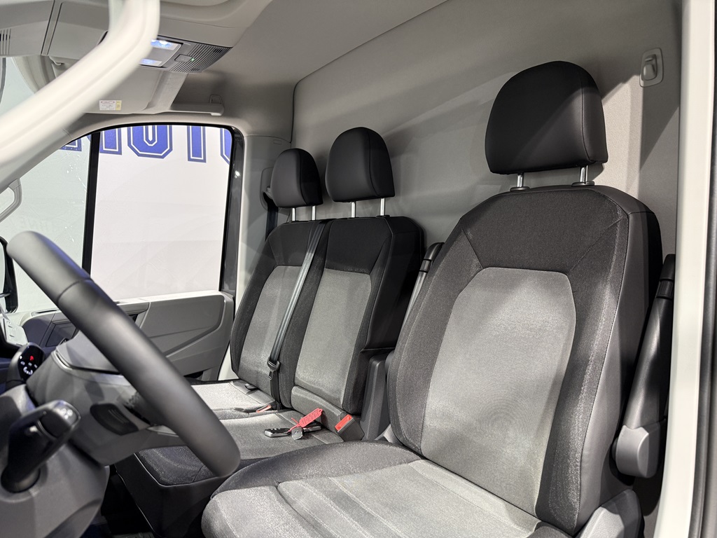 Volkswagen Crafter Skåp kort hjulbas RCU25J