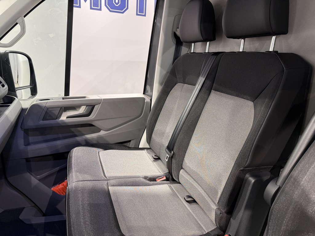 Volkswagen Crafter Skåp kort hjulbas RCU25J