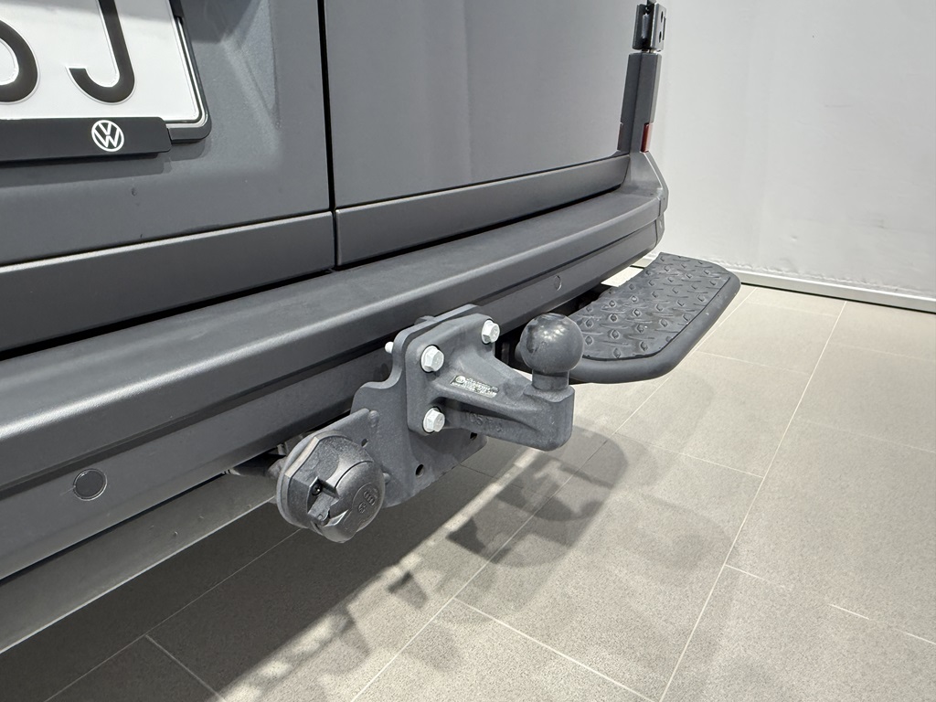Volkswagen Crafter Skåp kort hjulbas RCU25J