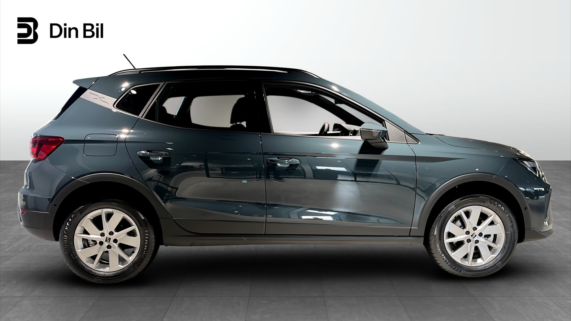 SEAT Arona RCW68U